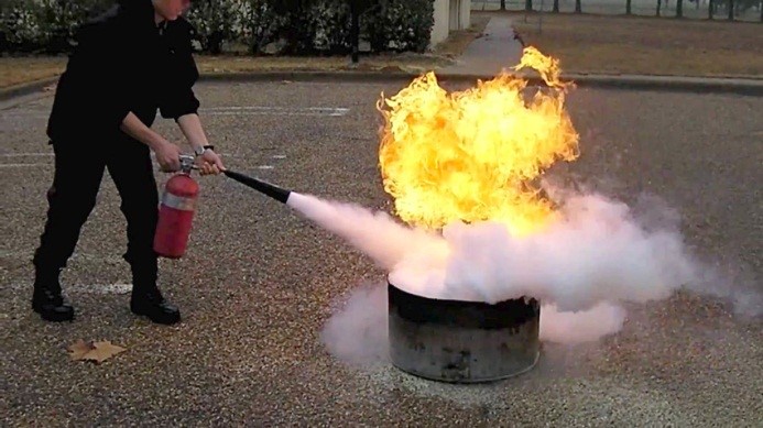 روش کار با کپسول‌ های آتش ‌نشانی دی ‌اکسید کربن چگونه می باشد؟